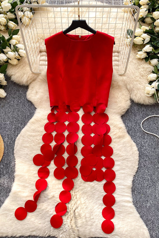 Circle Accent Sleeveless Top