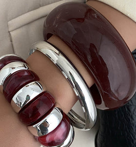 Sleek Polished Bangle Bracelet