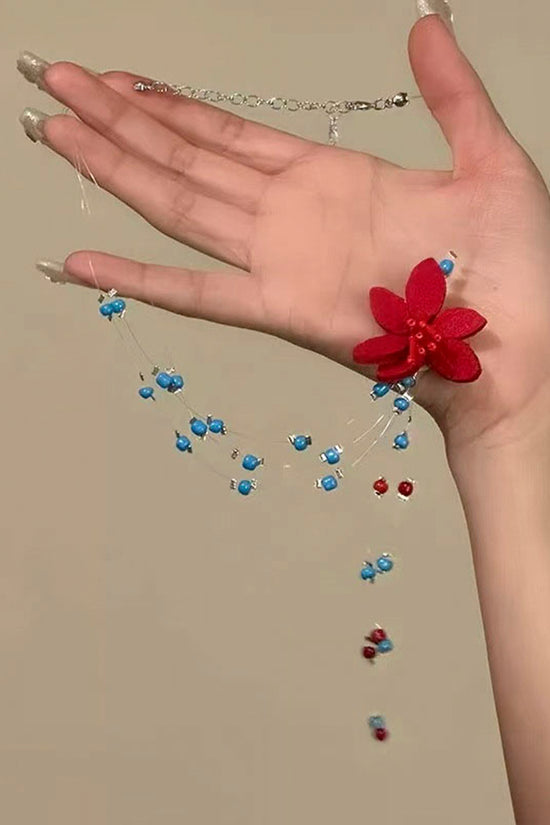 Elegant Floral Pendant Necklace