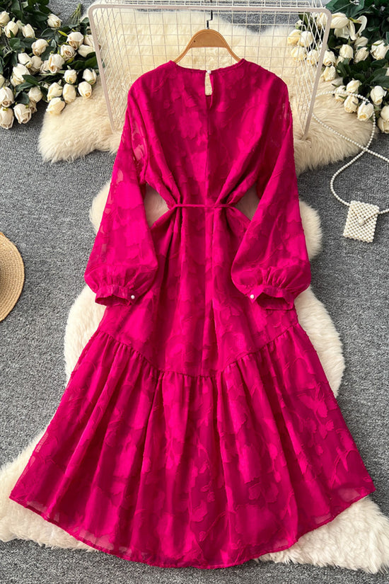 Elegant Tie-Waist Casual Dress