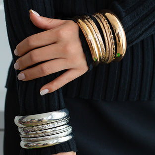 Elegant Gold Bangle Bracelet Set