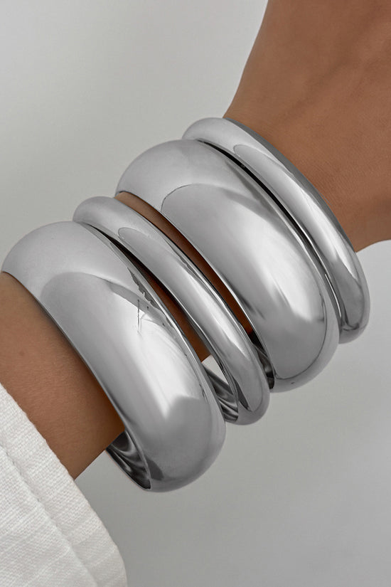 Chic Gold Bangles Set
