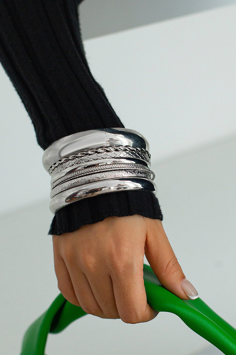 Elegant Gold Bangle Bracelet Set