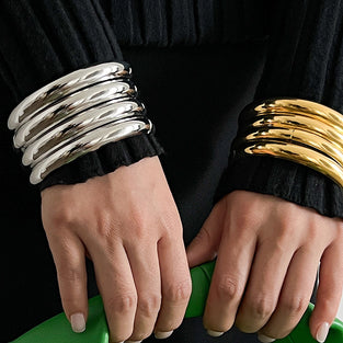 Elegant Gold Bangle Bracelet Set
