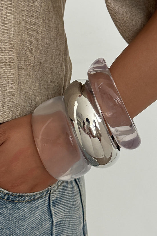 Sleek Twist Clear Bracelet