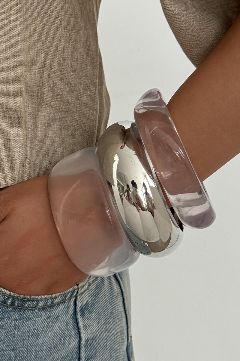 Sleek Twist Clear Bracelet