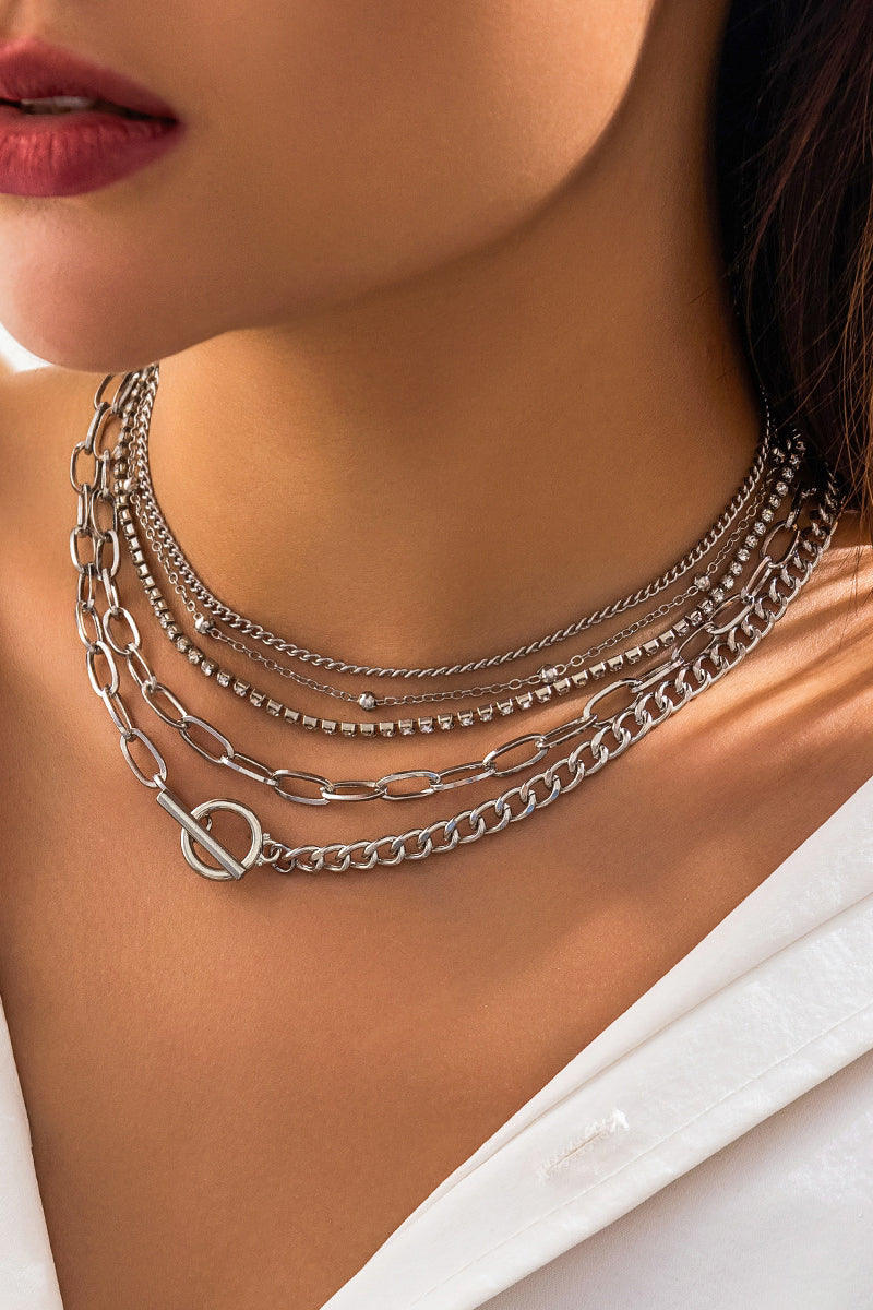 Elegant Chain and Crystal Necklace