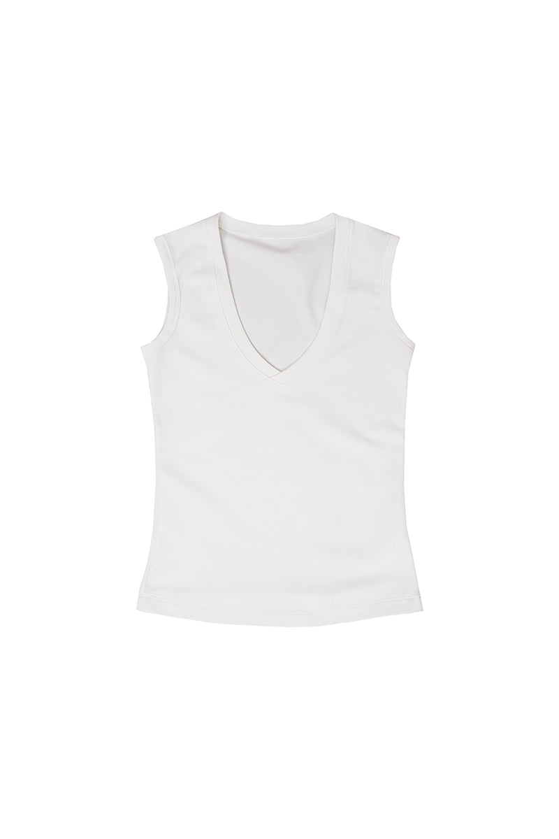 Scoop Neck Sleeveless Fitted Top