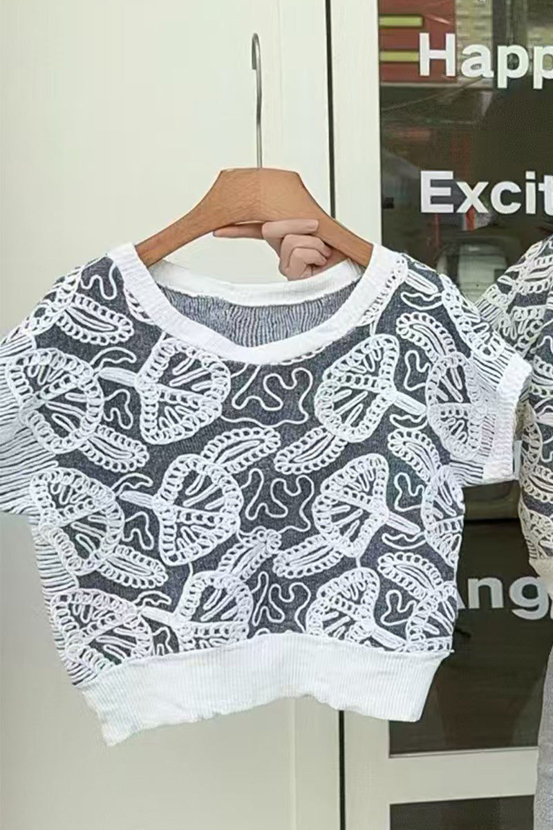 Patterned Short-Sleeve T-Shirt