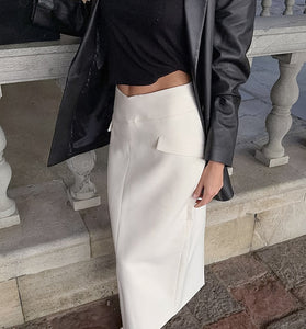 Chic Midi Skirt with Elegant Style