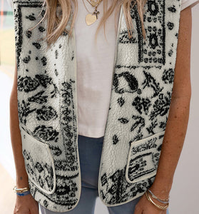 Patterned Sleeveless Vest with Pocket Detail