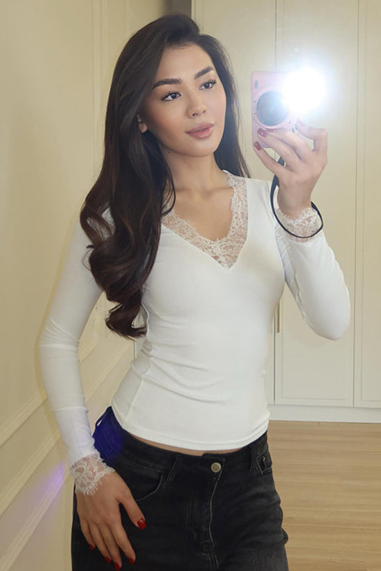 Lace Trim V-Neck Long Sleeve Top