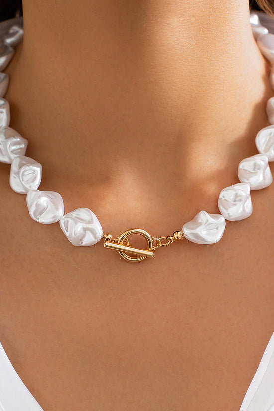 Elegant Twist Bead Necklace