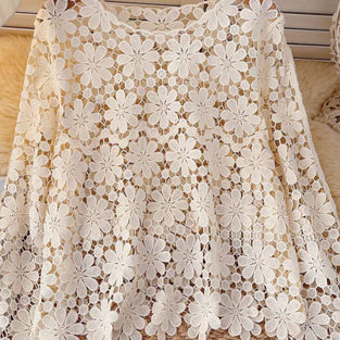 Floral Lace Long Sleeve Blouse