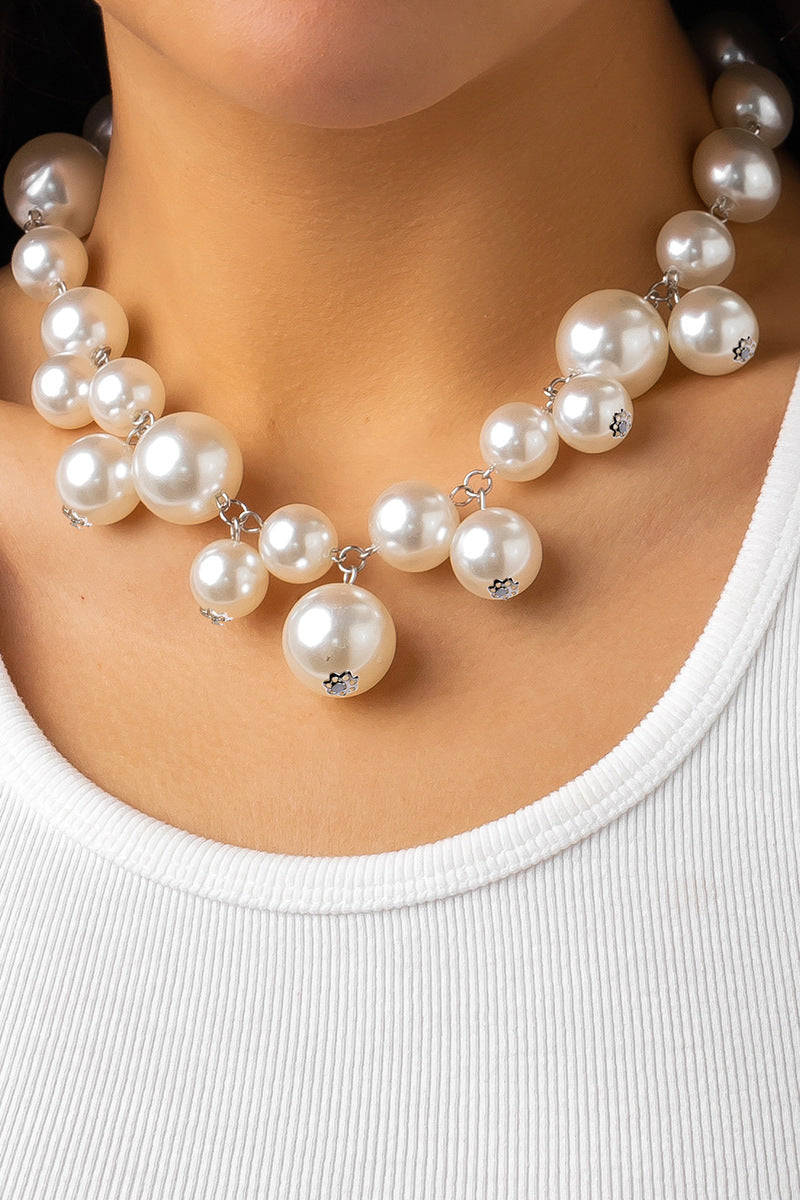 Elegant Pearl Statement Necklace