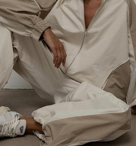 Stylish Activewear Set with Jacket and Pants