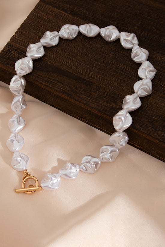 Elegant Twist Bead Necklace