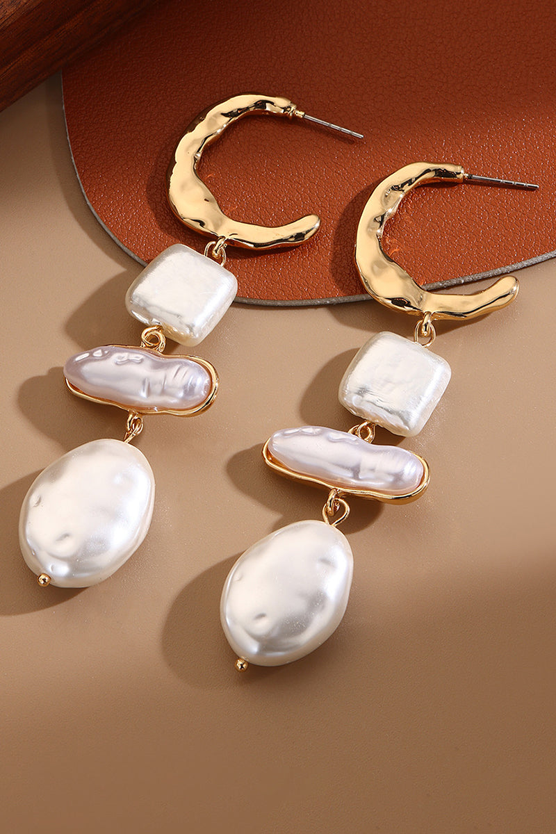 Elegant Drop Earrings with Modern Design