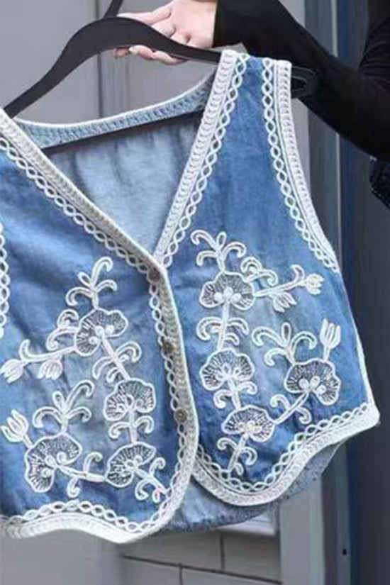 Patterned Sleeveless Vest