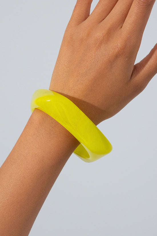 Clear Elegant Bangle Bracelet
