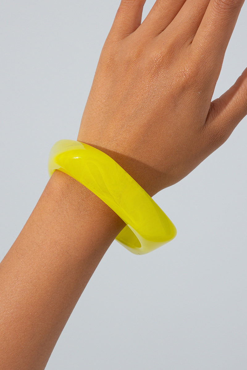 Clear Elegant Bangle Bracelet