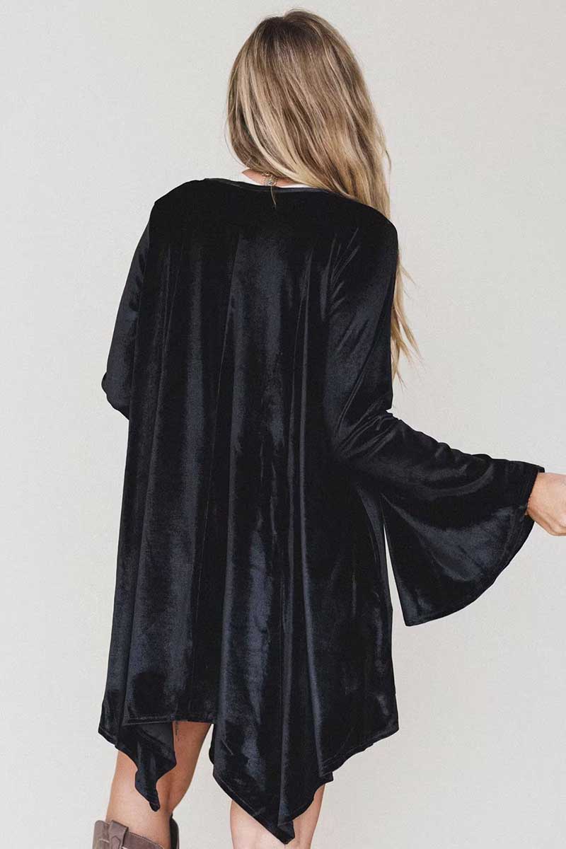 BLACK (3).jpg