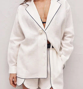 WHITE (1).jpg