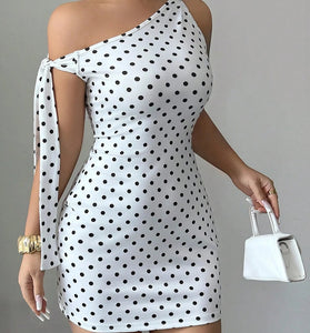 WHITE (1).jpg
