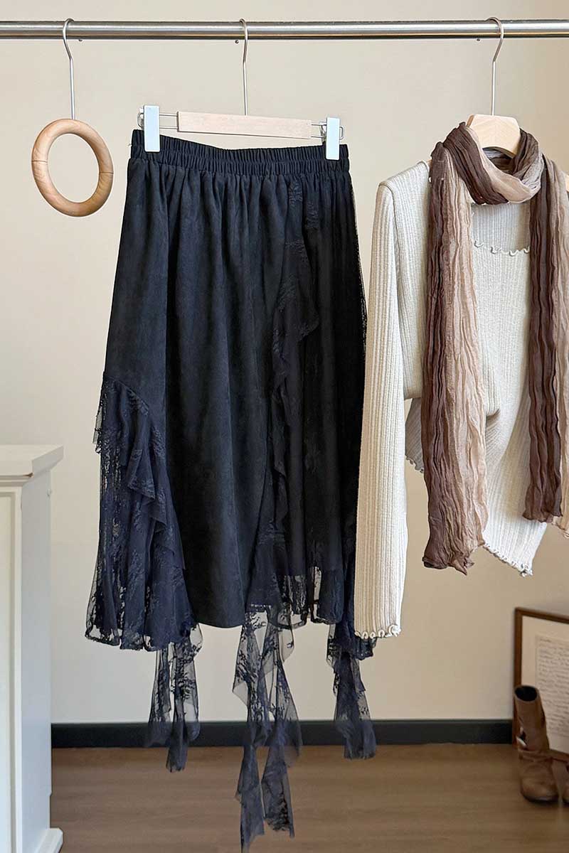 BLACK (1).jpg