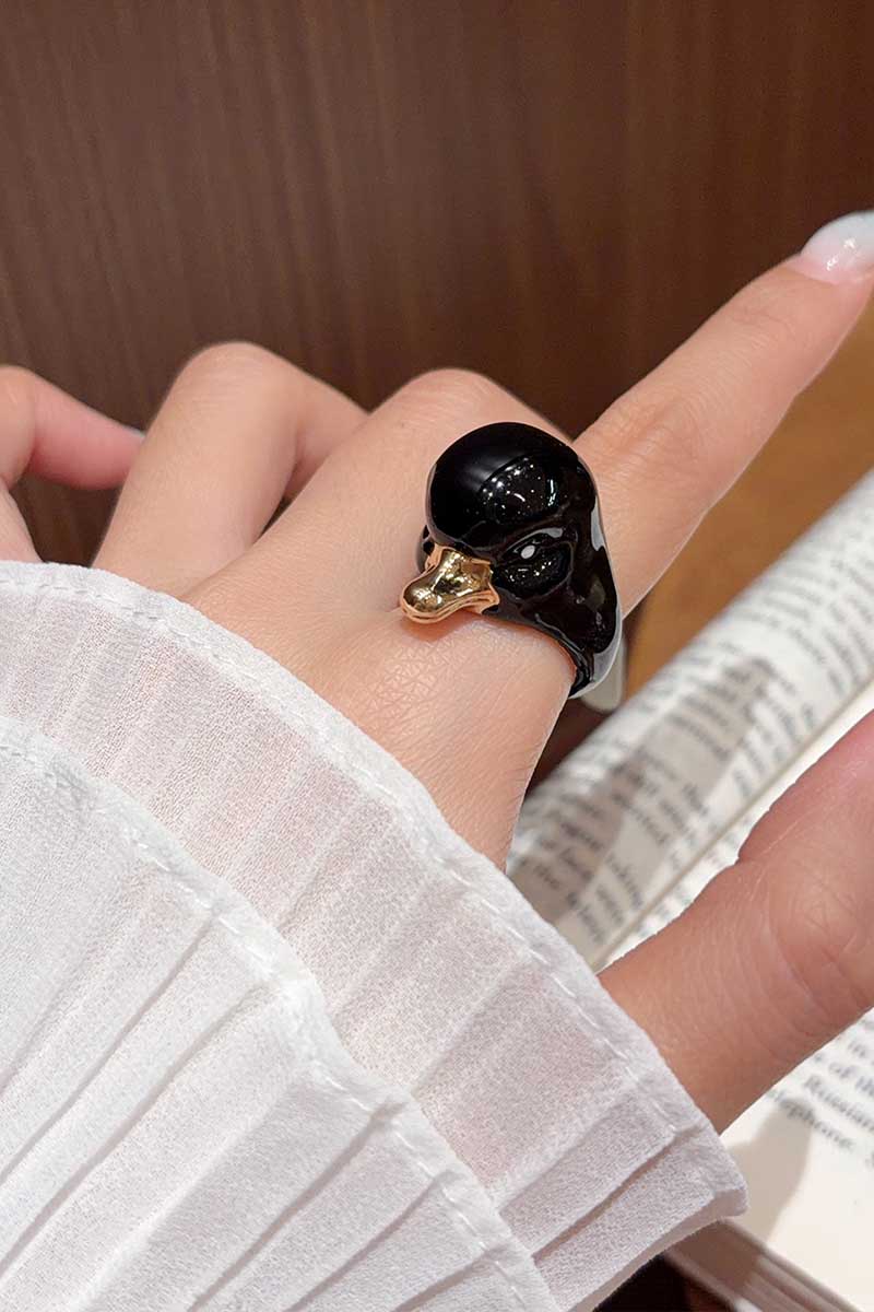 BLACK (1).jpg