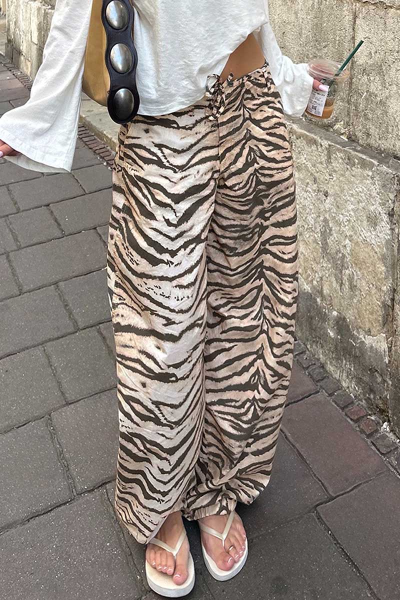 KHAKI (1).jpg