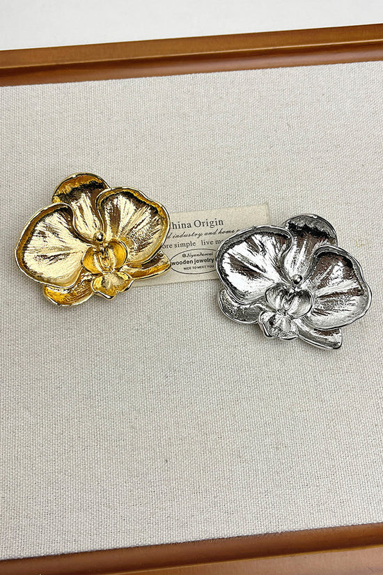 Elegant Floral Gold Brooch