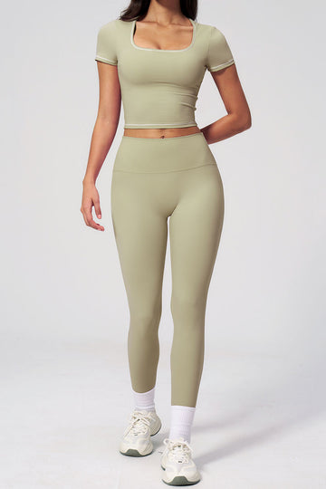 GREEN