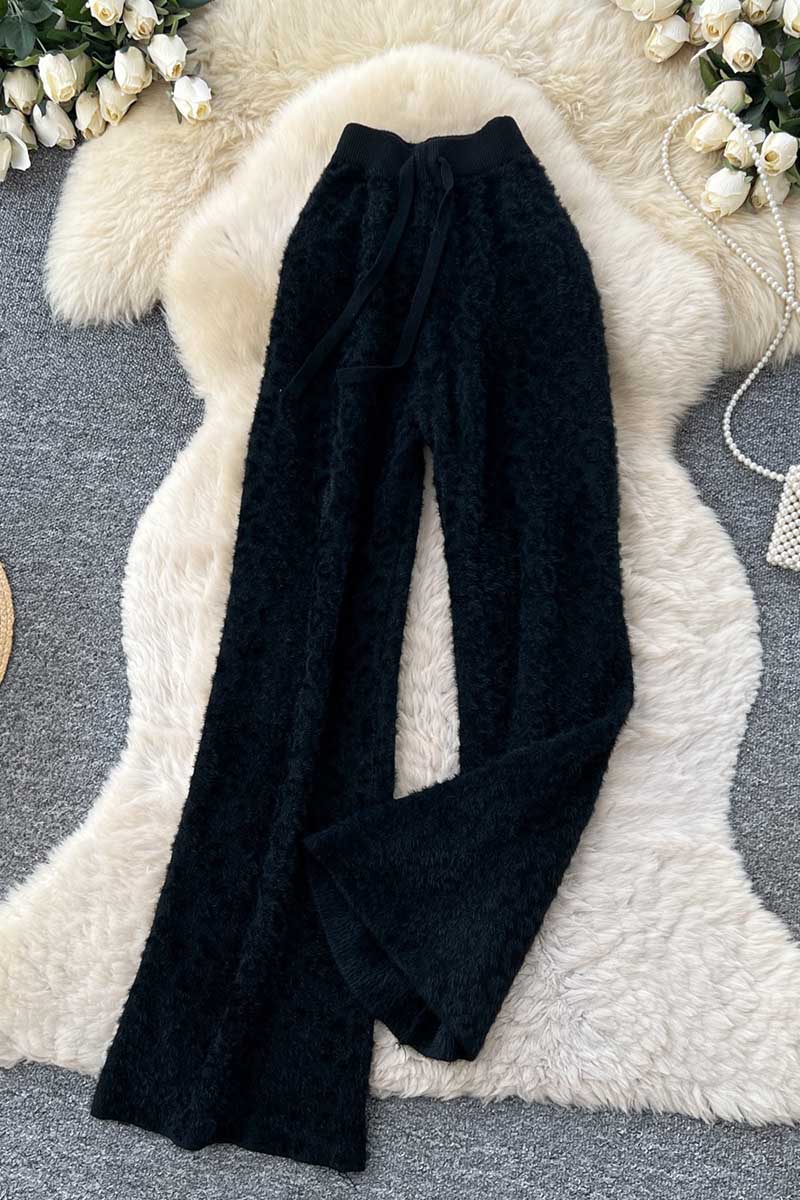 BLACK.jpg