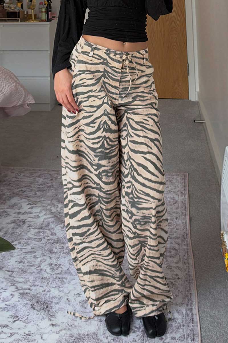 KHAKI (2).jpg