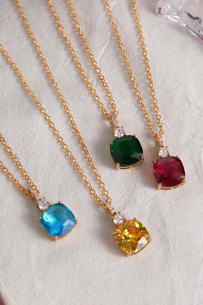 Elegant Crystal Pendant Necklace