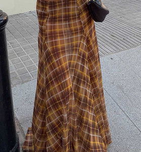 BROWN (1).jpg