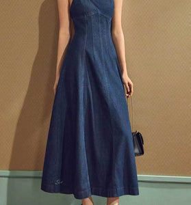 BLUE (1).jpg