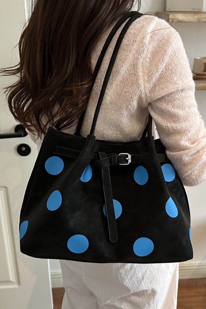 BLACK (3).jpg