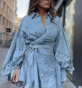 BLUE (1).jpg