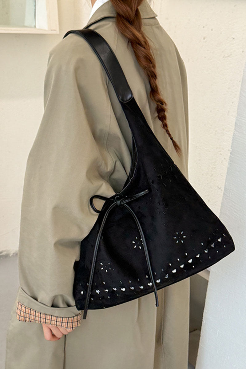 BLACK (2).jpg