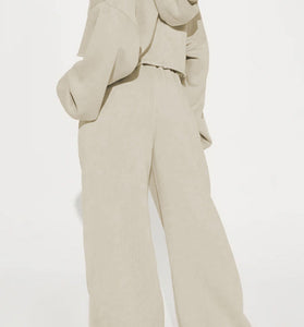 BEIGE (1).jpg