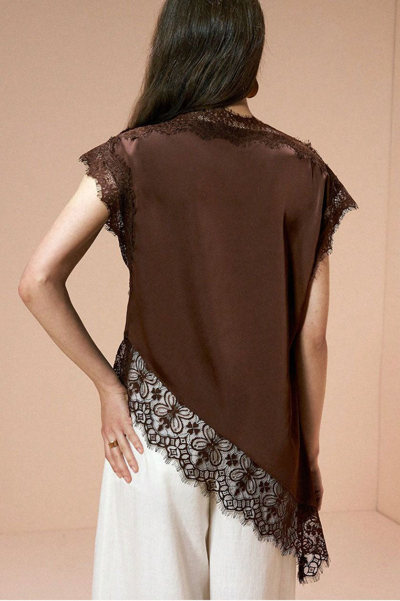 BROWN (2).jpg