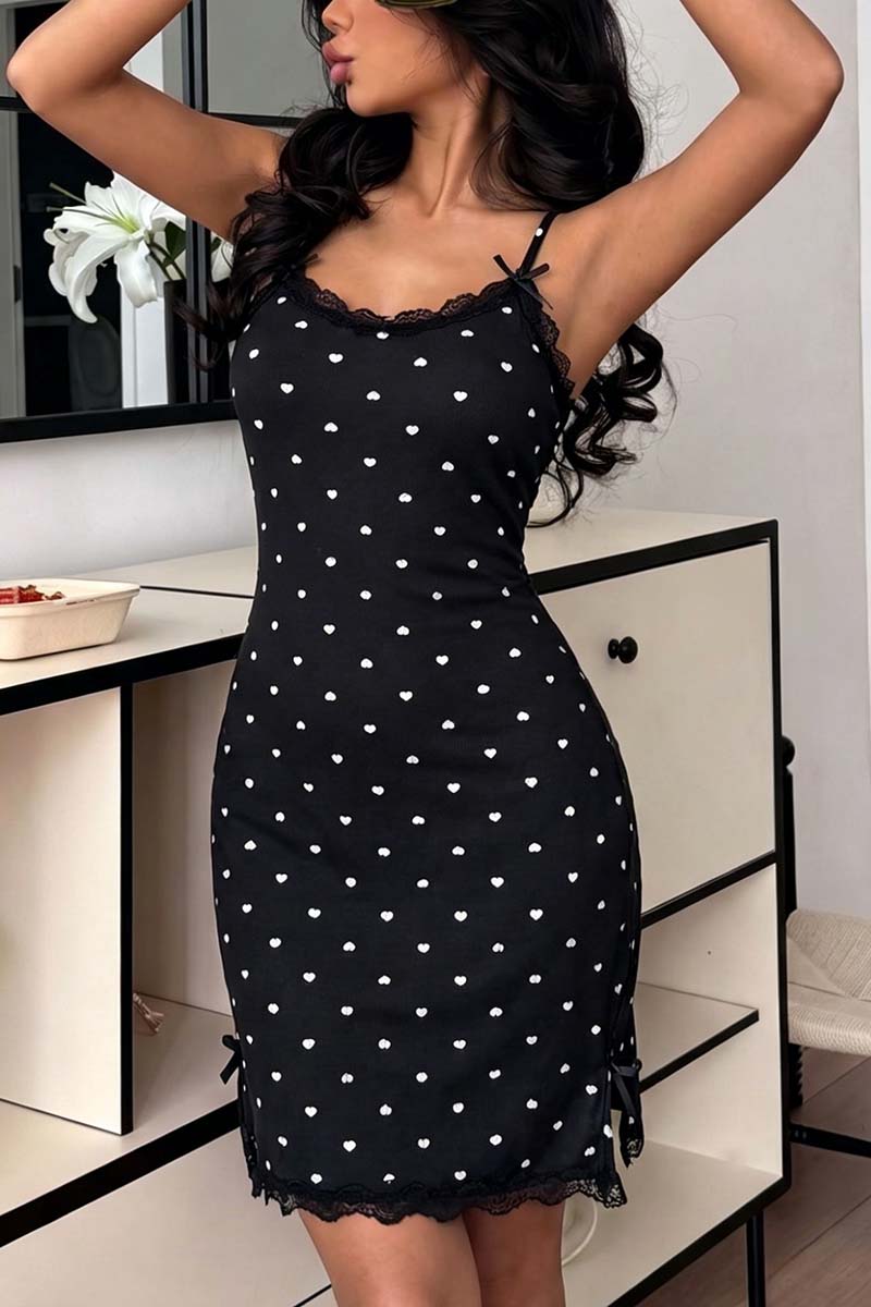 BLACK (1).jpg
