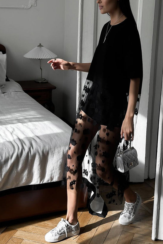 BLACK (3).jpg